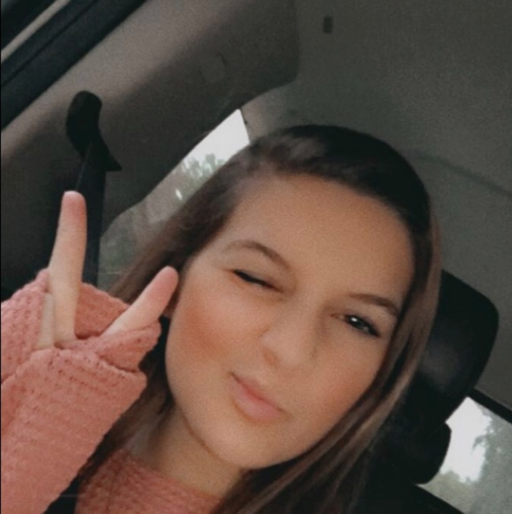 Meet your Posher, Isabella